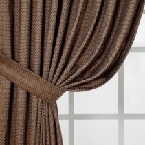 Элегантные коричневые шторы: виды, дизайн, сочетания