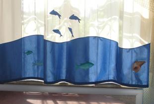 Выбор штор для детской комнаты в морском стиле